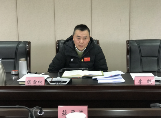 以跳起摸高的标准鼓开局即决战的勇气努力书写四川体