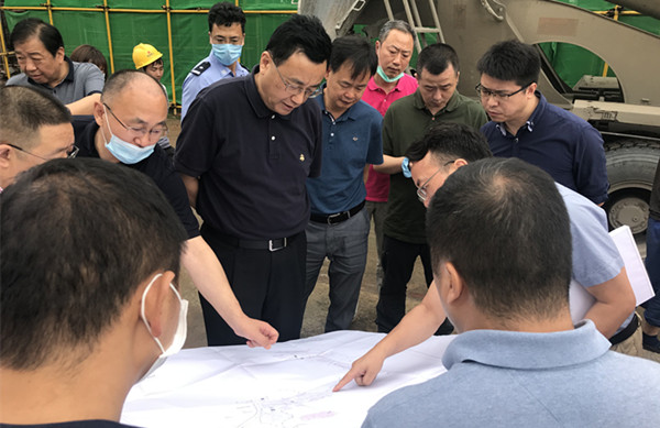 成都大运会筹委会副主任毛志雄一行调研市射击运动学校